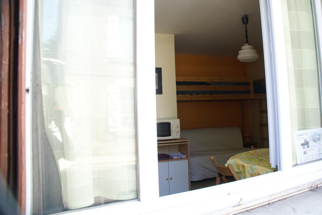 Au Coeur De Bourg Csm Apartment Courseulles-sur-Mer Ngoại thất bức ảnh